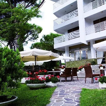 Hotel President 4*